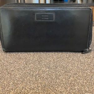 Gucci leather wallet